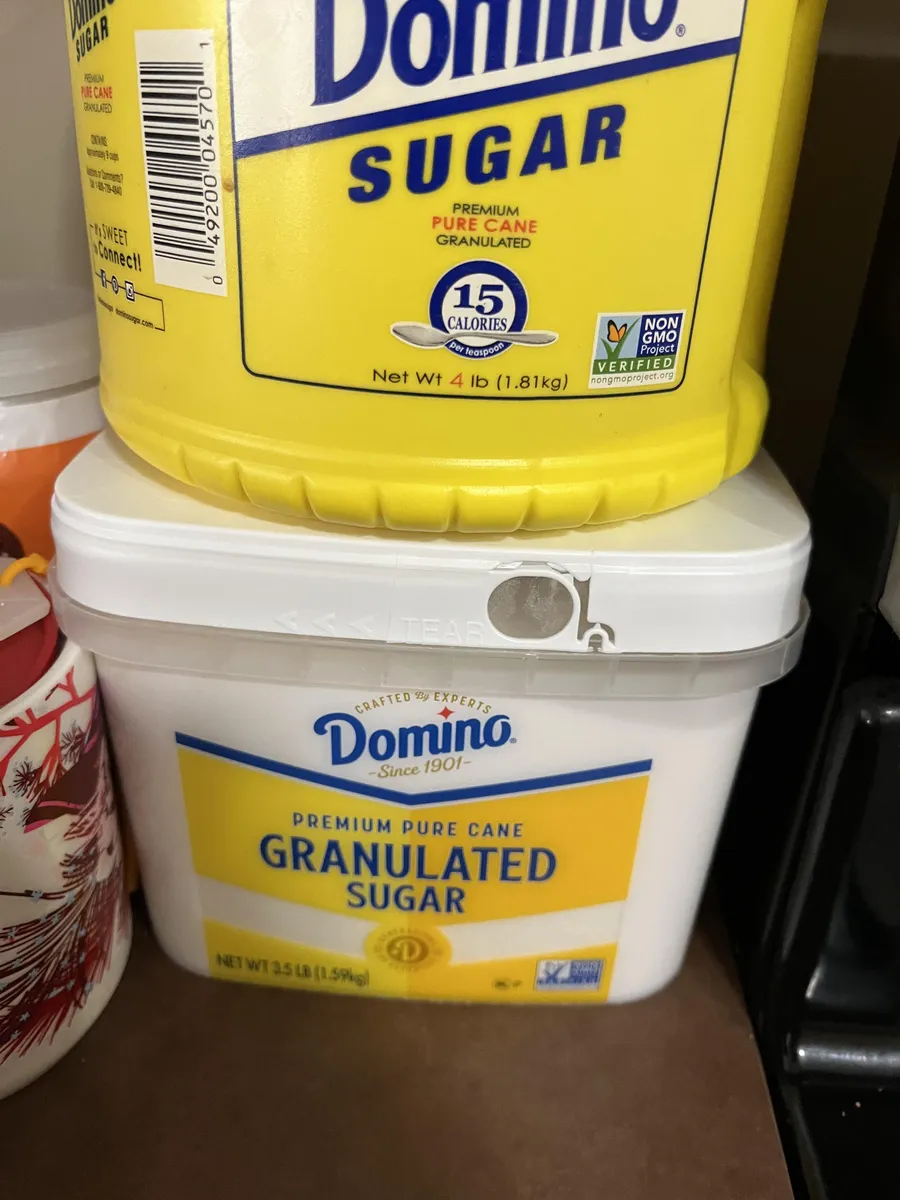 Domino's Domino Sugar — 4lb to 3.5lb