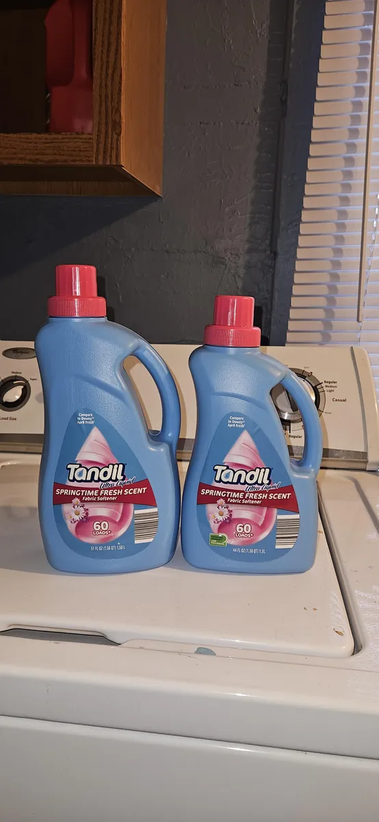 Aldi Laundry Detergent package photo