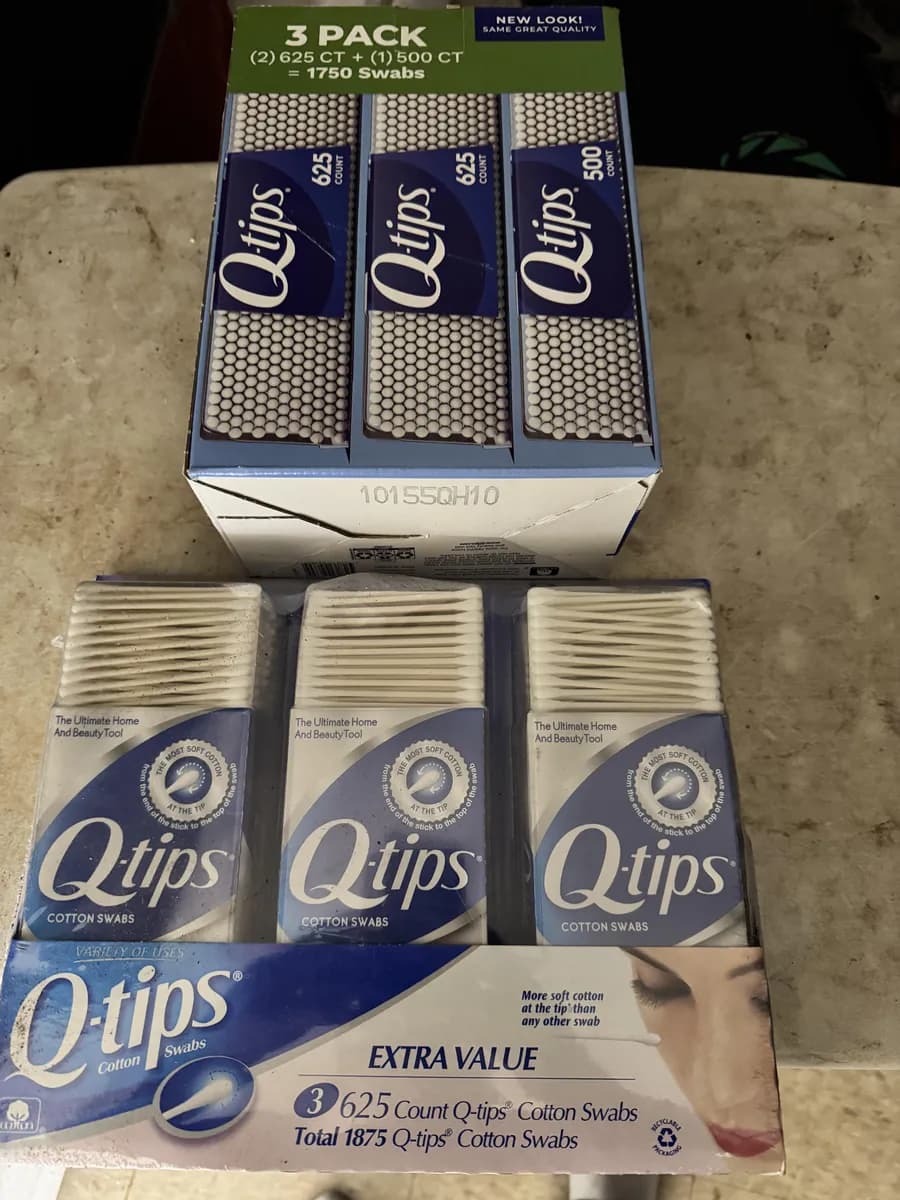 Q-Tips Q-tips cotton swabs package photo