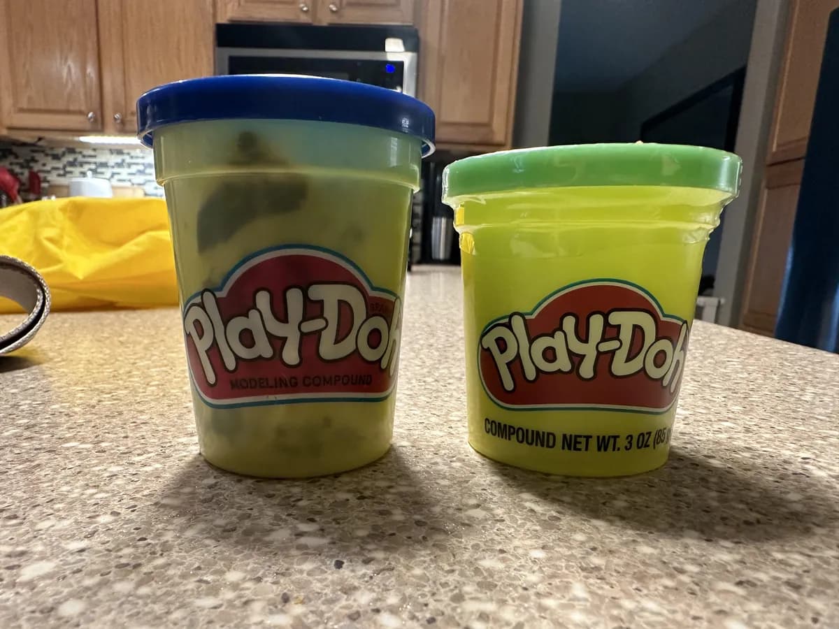 Play-Doh Play-Doh modeling compound — 0.4oz to 0.3oz