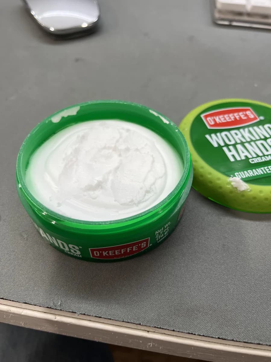 O'Keeffe's Working Hands package photo